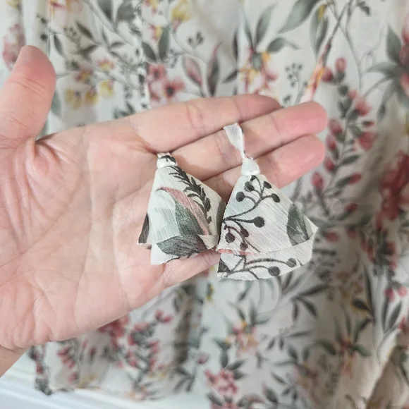 Autres Filles Small Floral Sheer Blouse Boho Tie Neck Top - Picture 5 of 11